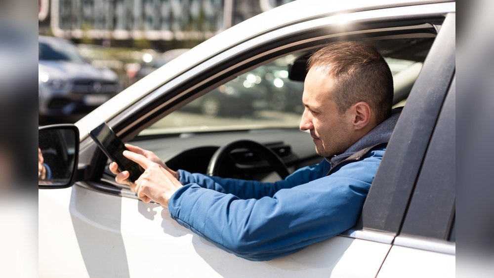 Does Glass Safety Impact Insurance Claims: Essential Insights Revealed