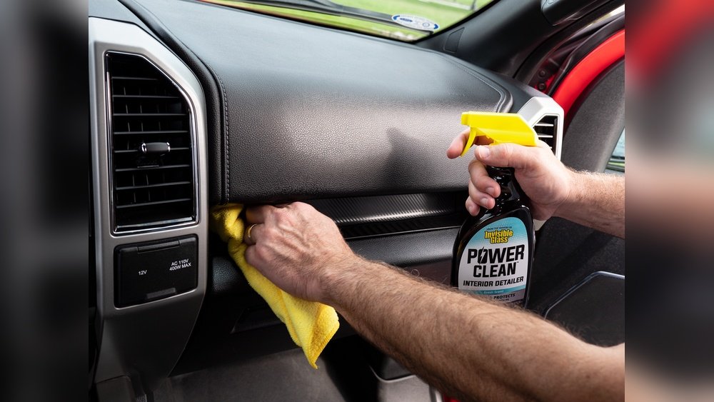 How to Clean Car Dashboard Glass: Easy Tips for a Sparkling Shine