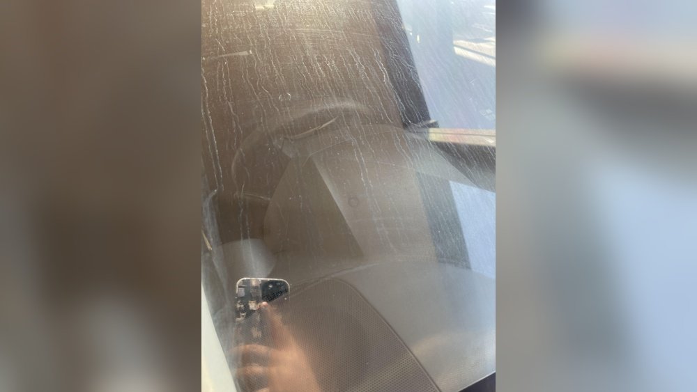 How to Clean Car Window Stains: Quick & Easy Expert Tips