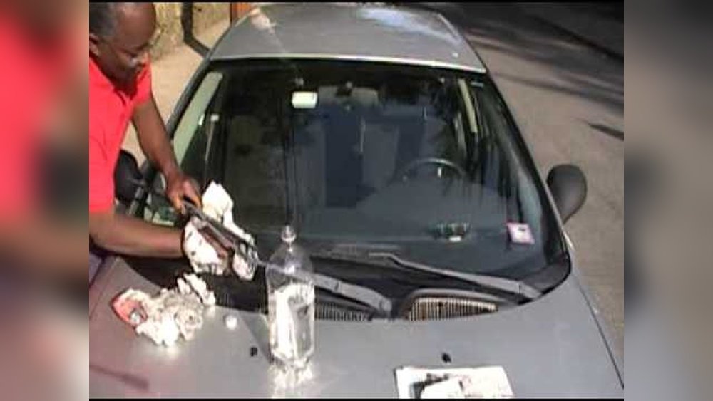 How to Clean Car Windows With Newspaper: Quick, Streak-Free Shine