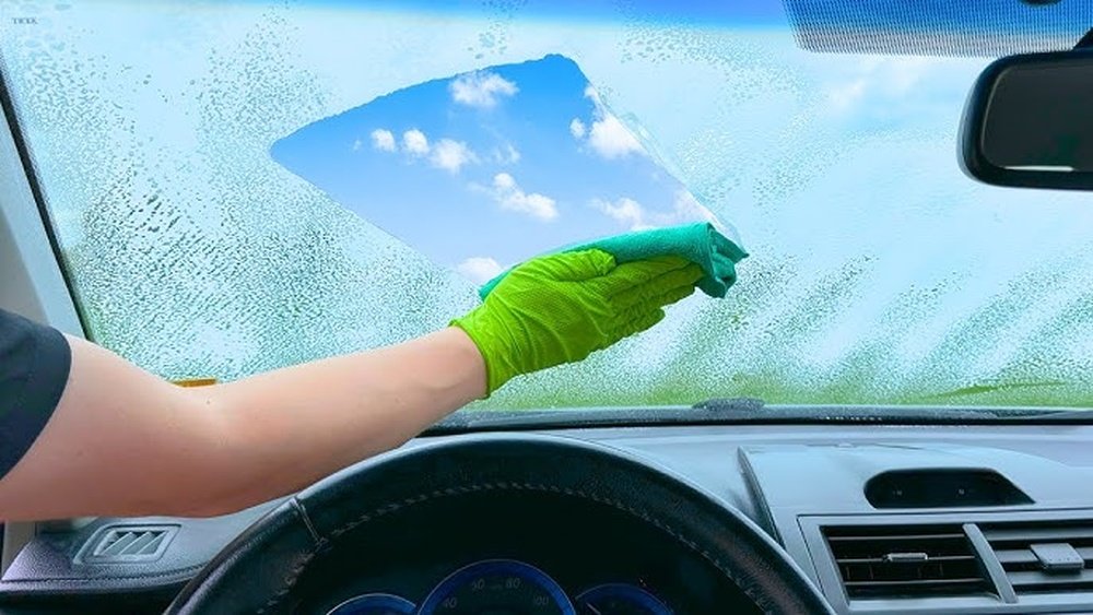 How to Clean Car Windows Youtube: Easy Steps for Crystal Clear Glass
