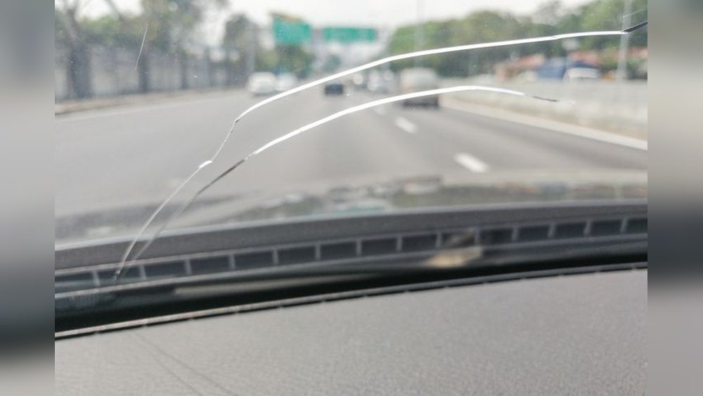 Is Windshield Crack Dangerous: Essential Risks You Must Know