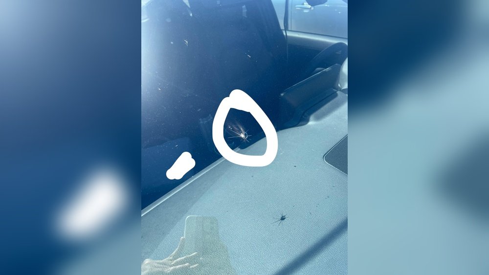 What is Star Crack Windshield: Causes, Risks & Repair Tips